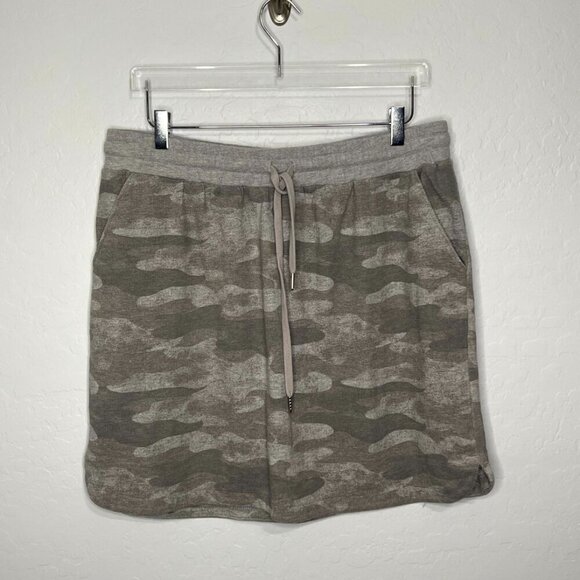 Maurices Gray Camo French Terry Pocketed Mini Skirt XXL - Picture 2 of 6